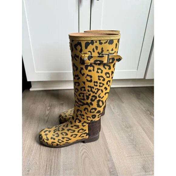 Hunter Refined Tall Leopard Original Rain Boots, US 6 / 37