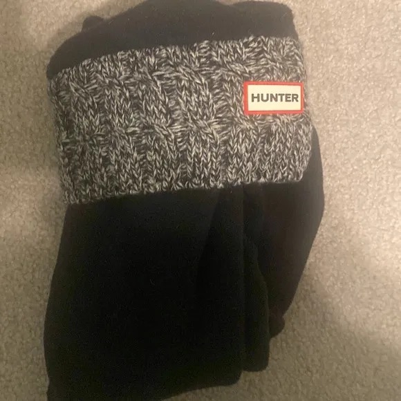 Hunter tall metallic black with hunter socks size 10