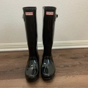 Hunter Womens original black tall gloss rain boots 10