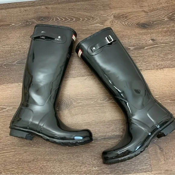 Hunter Womens original black tall gloss rain boots 10