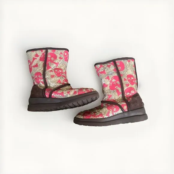 I Heart UGG Kisses Short Wedge Boot Sequins &amp; Skulls Boots Gold 5 36
