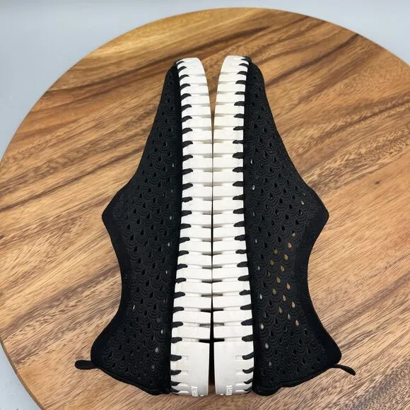 Ilse Jacobsen Women’s Tulip 139 Black Perforated Slip-On Sneaker Size 37 / 6.5