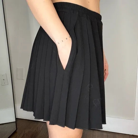 ISABEL MARANT Étoile Pleated Shorts - Black