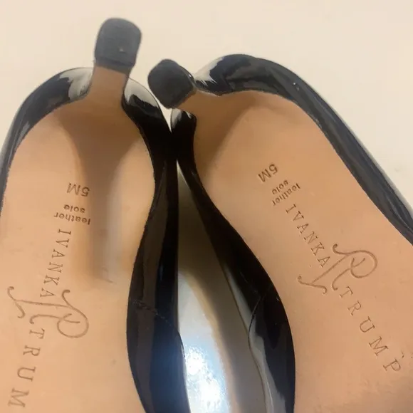 IVANKA TRUMP PEEP TOE BLACK HEELS PUMPS PATENT LEATHER SZ 5