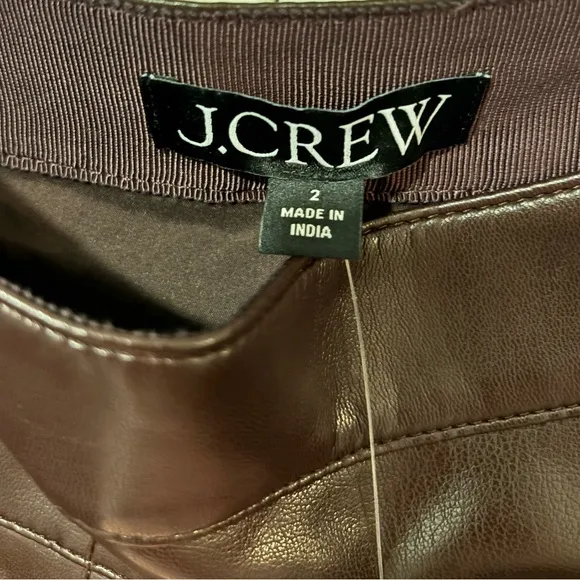JCREW Seamed circle skirt in faux leather. chocolate/brown. Size 2. NWT