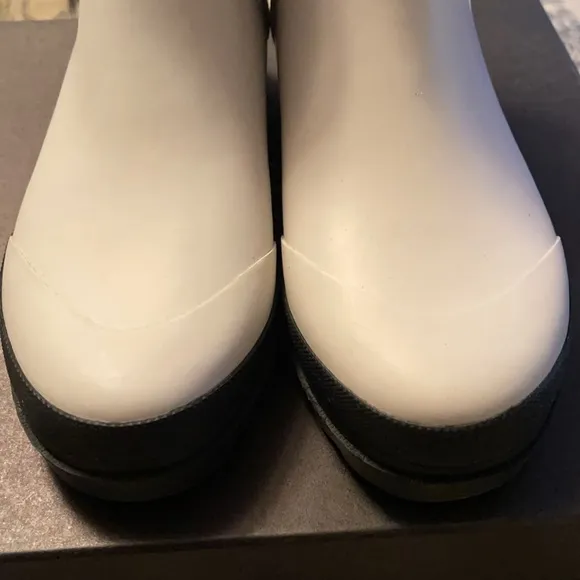 J.Crew Short lug-sole rain-boots Chelsea style BA184