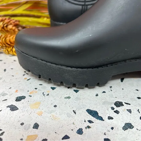 Jeffrey Rainz Black Women’s Short Chelsea Waterproof Rain Boots Sz 8