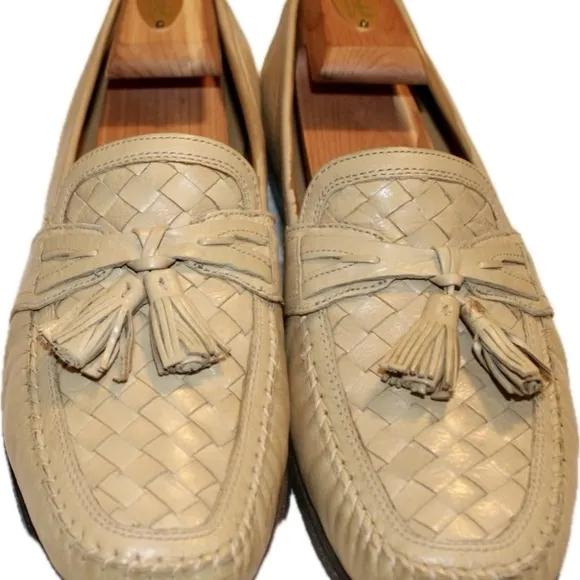 Johnston &amp; Murphy 8.5 worn once. Quality and comfort.​​​​​