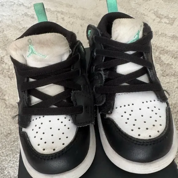 Jordan 1 Low Alt Basketball Sneakers Toddler 7