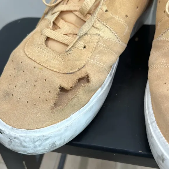 Jordan Series canvas shoes size 15