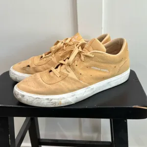 Jordan Series canvas shoes size 15