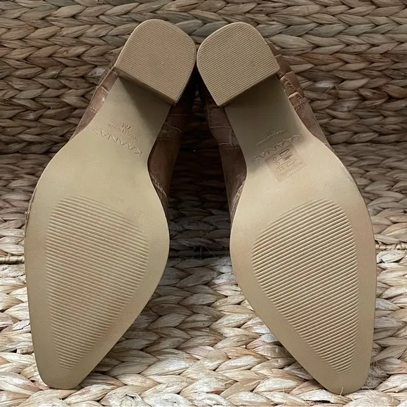 KAANAS by Jessie James Decker Nashville‎ Croc Booties