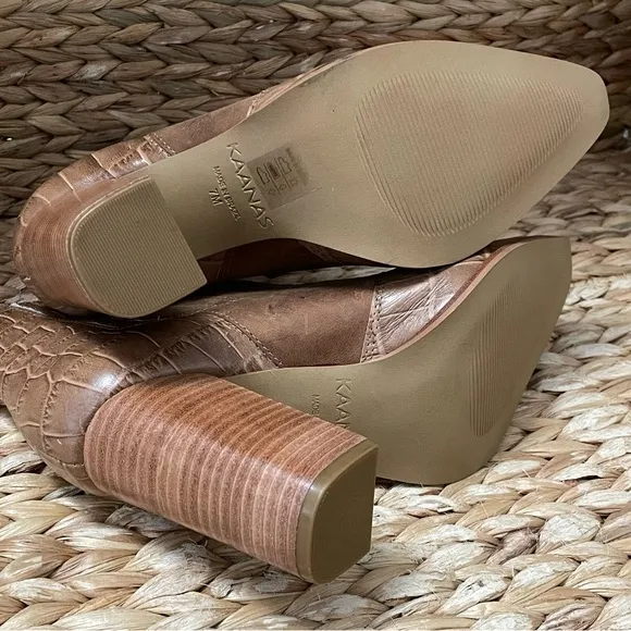 KAANAS by Jessie James Decker Nashville‎ Croc Booties
