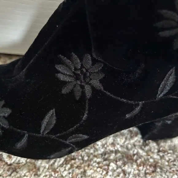 Karl Lagerfeld Paris Women’s Black Suede Leather Floral Short Boots Size 8.5