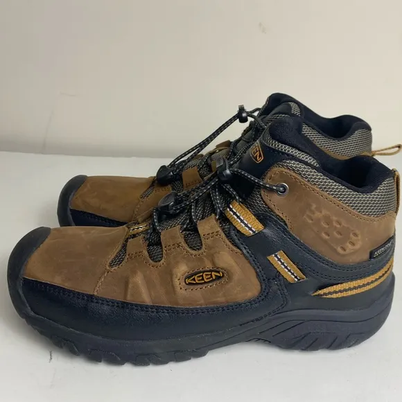 Keen Big Kids Targhee Waterproof Hiking Boots Size 6 NWOT