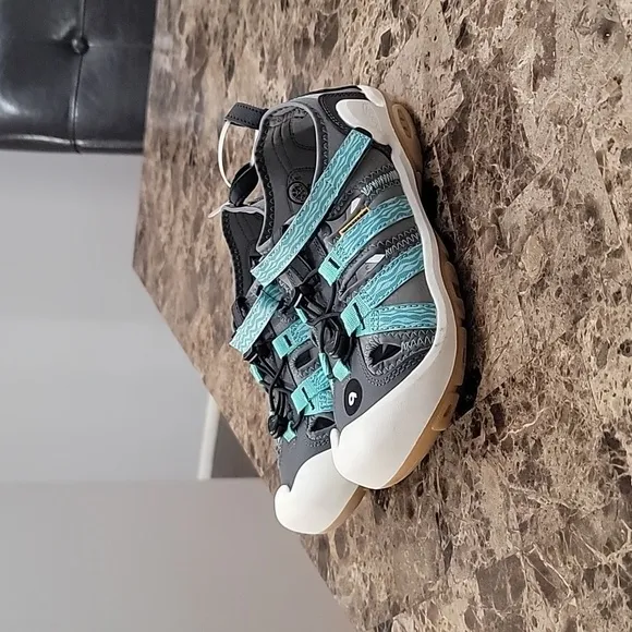 KEEN KNOTCH CREEK STEEL GRAY / WATTERFALL Quick Dry Hiking Shoes Sz. Youth 5 &amp; 3