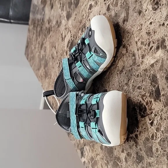 KEEN KNOTCH CREEK STEEL GRAY / WATTERFALL Quick Dry Hiking Shoes Sz. Youth 5 &amp; 3