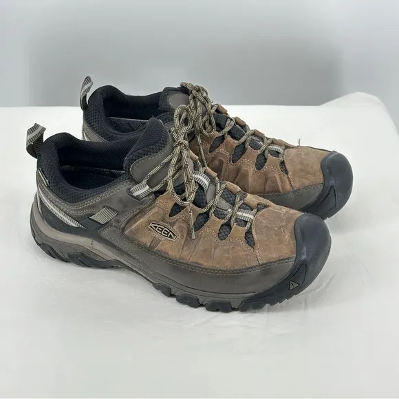 Keen Men's Brown Targhee III Hiking Shoes