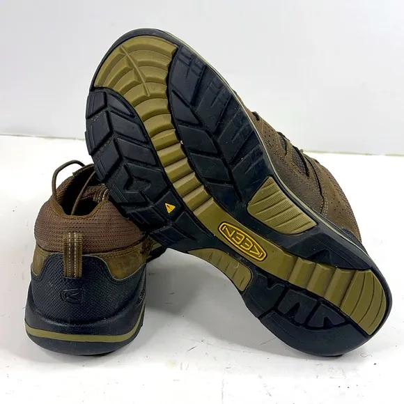 KEEN Men's Circadia Low Height Comfortable Waterproof Hiking Shoes