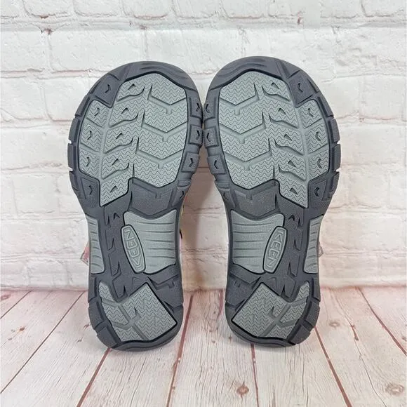 Keen Venice H2 Stripe Pink Gray Waterproof Hiking Shoes Girl Sz 6/Women's Sz 8