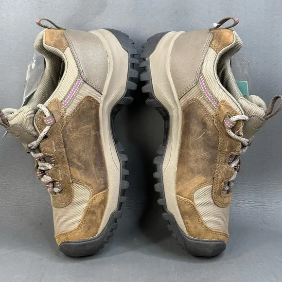 Keen Women's Basin Ridge Waterproof athletic hiking shoes size  7