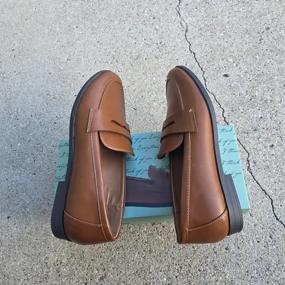Kenzie Comfort Loafer Women Size 9