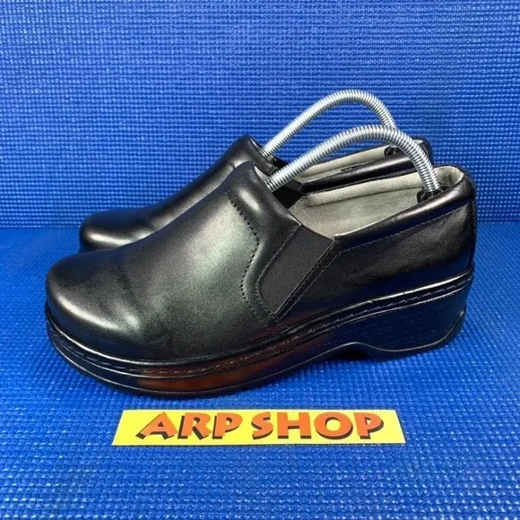 KLOGS FOOTWEAR NAPLES  Women Size 10W Black Slip Resistant Comfort Shoes 201710