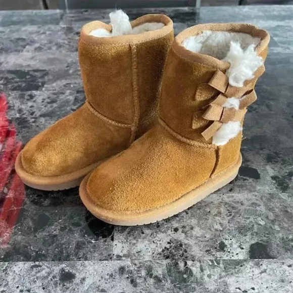 Kookaburra by UGG Victoria Toddler Girl's Short Winter Boots - Chestnut - Size 8