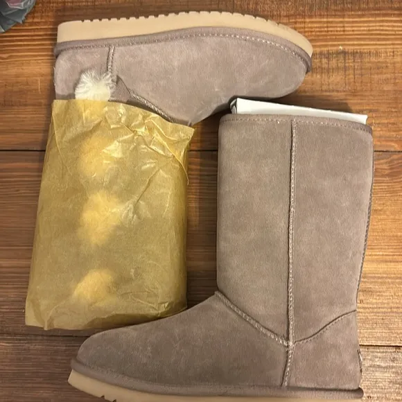 Koolaburra boots nib
