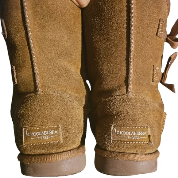 Koolaburra by UGG | Chestnut | Side Bow Short Boot | 1019372 | Girls | Size: 4