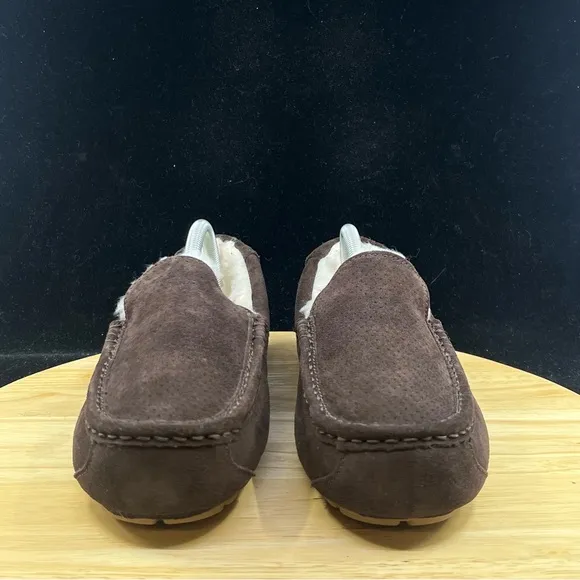 KOOLABURRA BY UGG MEN’S TIPTON EMBOSS 1119273 SIZE 9 CHOCOLATE BROWN/ BRAND NEW
