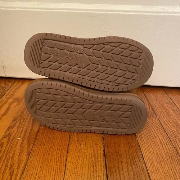 Koolaburra by UGG Victoria Short Chestnut Boots Size 12.