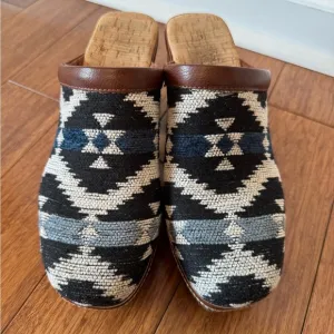 Korks Kork Ease Lori Slip On Fabric Aztec Clog Mule Block Heel Platform Shoe 8.5