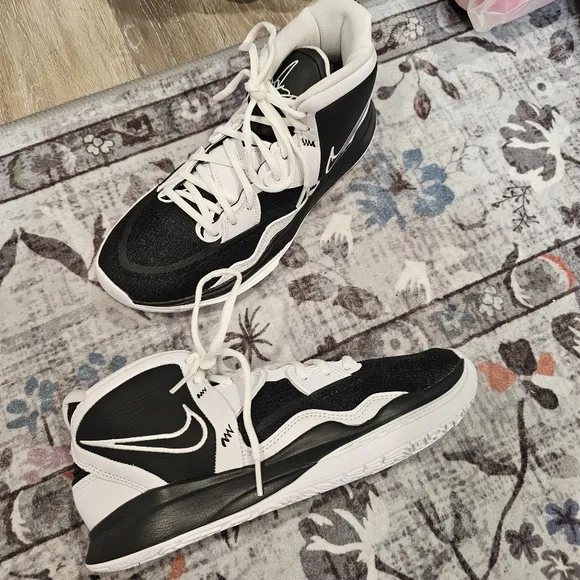 Kyrie Infinity TB Nike Basketball Shoes
