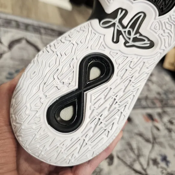 Kyrie Infinity TB Nike Basketball Shoes