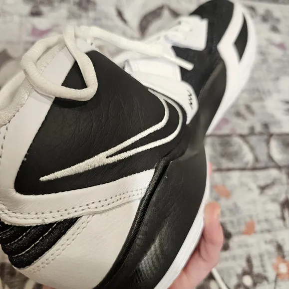 Kyrie Infinity TB Nike Basketball Shoes