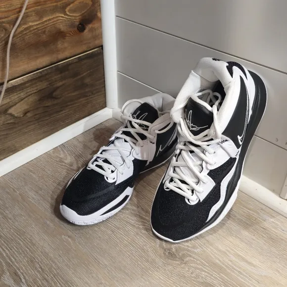 Kyrie Infinity TB Nike Basketball Shoes
