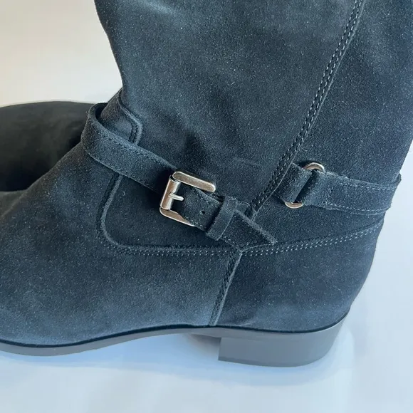 La Canadienne Women's 10M Black Suede Leather Tall Boots Buckle Accent 16&quot; NEW