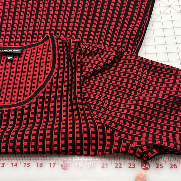 LANE BRYANT NWOT Fit/Flare 3/4 Red/Black Scoop Career/Party Sweater Dress 26/28