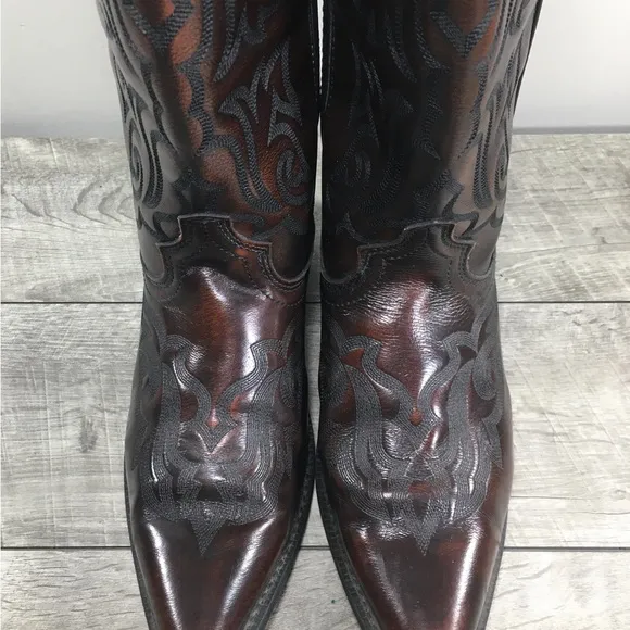 Laredo 6862 Hawk Snip Toe Maroon Leather Cowboy Western Pull On Mens Boots 8.5