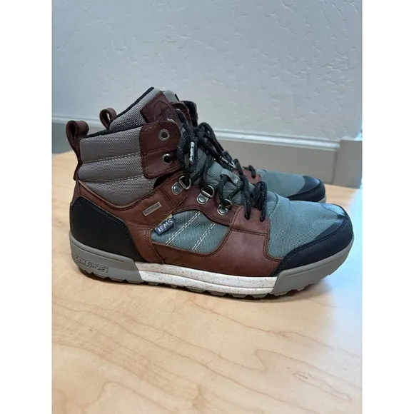 LEMS Outlander Waterproof Hiking Boots Trail Shoes Sz 10 Men 11.5 Women Iceberg