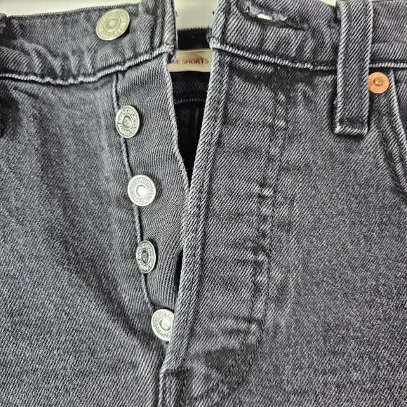 Levi's Premium‎ Ribcage Shorts (size 27) Black Denim Cotton Button Fly Womens
