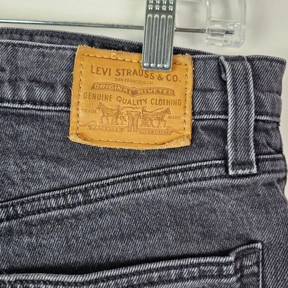 Levi's Premium‎ Ribcage Shorts (size 27) Black Denim Cotton Button Fly Womens
