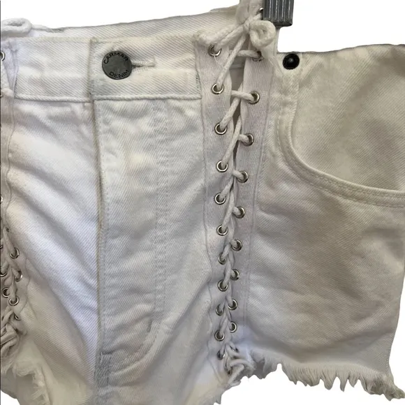 {LF Carmar} double lace up  White Titania Carmar Shorts Size 28