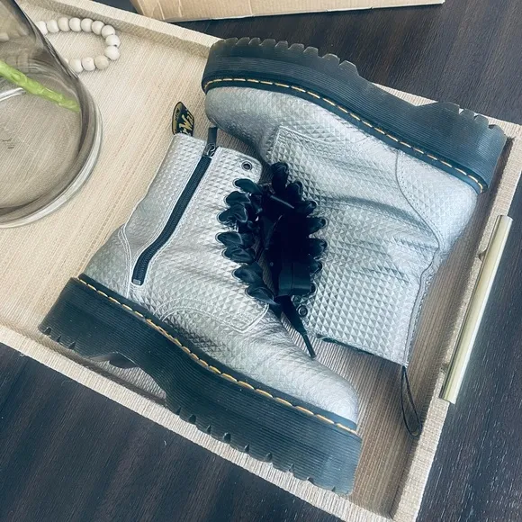 LIMITED EDITION! Doc Martens Jadon Silver Stud Emboss Leather Platform Boots