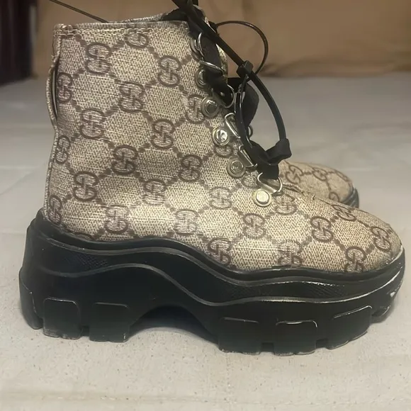 Little girls GUCCI short boots