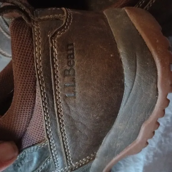 LL Bean men's 9 waterproof boot shoes