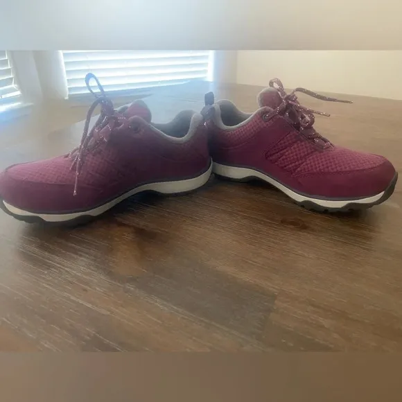 L.L bean TEK 2.5 woman’s waterproof/ insulated shoes