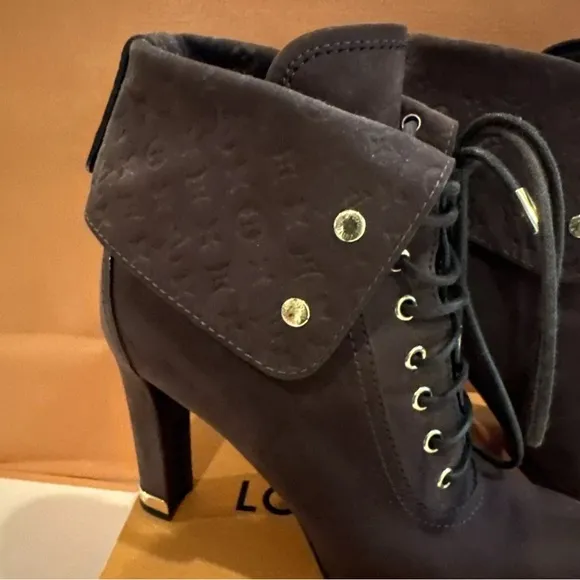 Louis Vuitton Suede Short Boots
