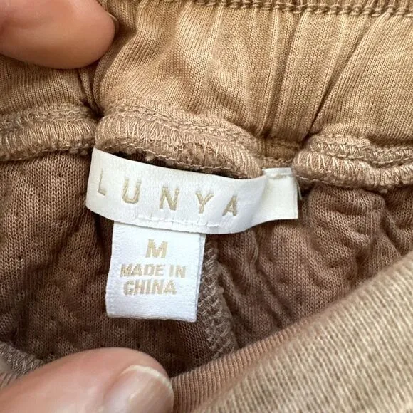 LUNYA Womens Shorts Medium Oatmeal Pull On Restore Double‎ Faced Pockets $148